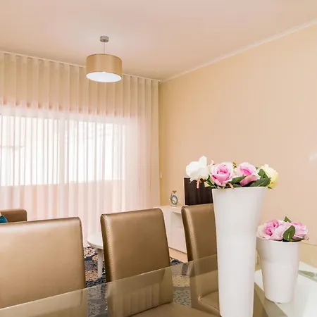 New !! Two Bedroom - Banda Musical Orange